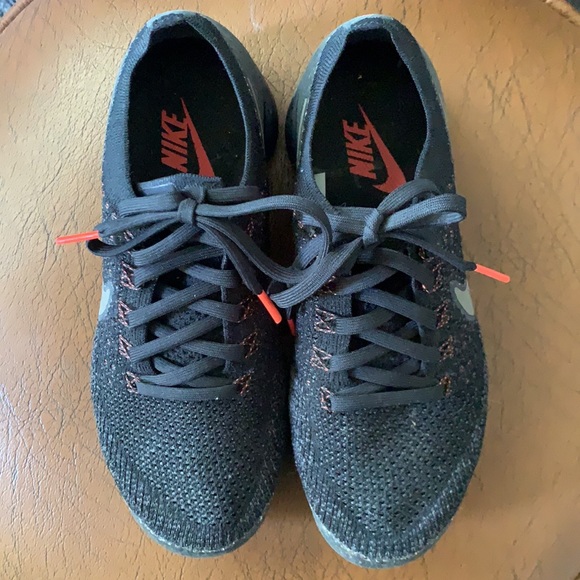 NIKE ~ vapour max flyknit - Picture 3 of 3